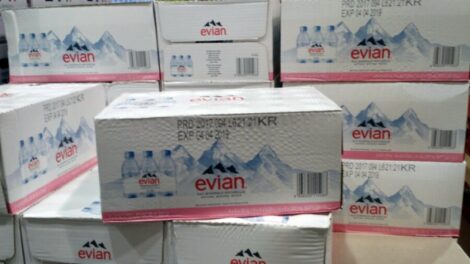 Evian Natural Mineral Water 1.5 Litre (Pack of 6) - Image 2
